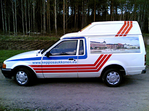 kes&auml;n&auml;yttely-2001